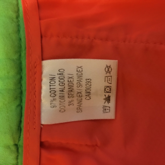 Fairway & Greene Pink & Green Bermuda Shorts. Size 12 - Picture 4 of 6